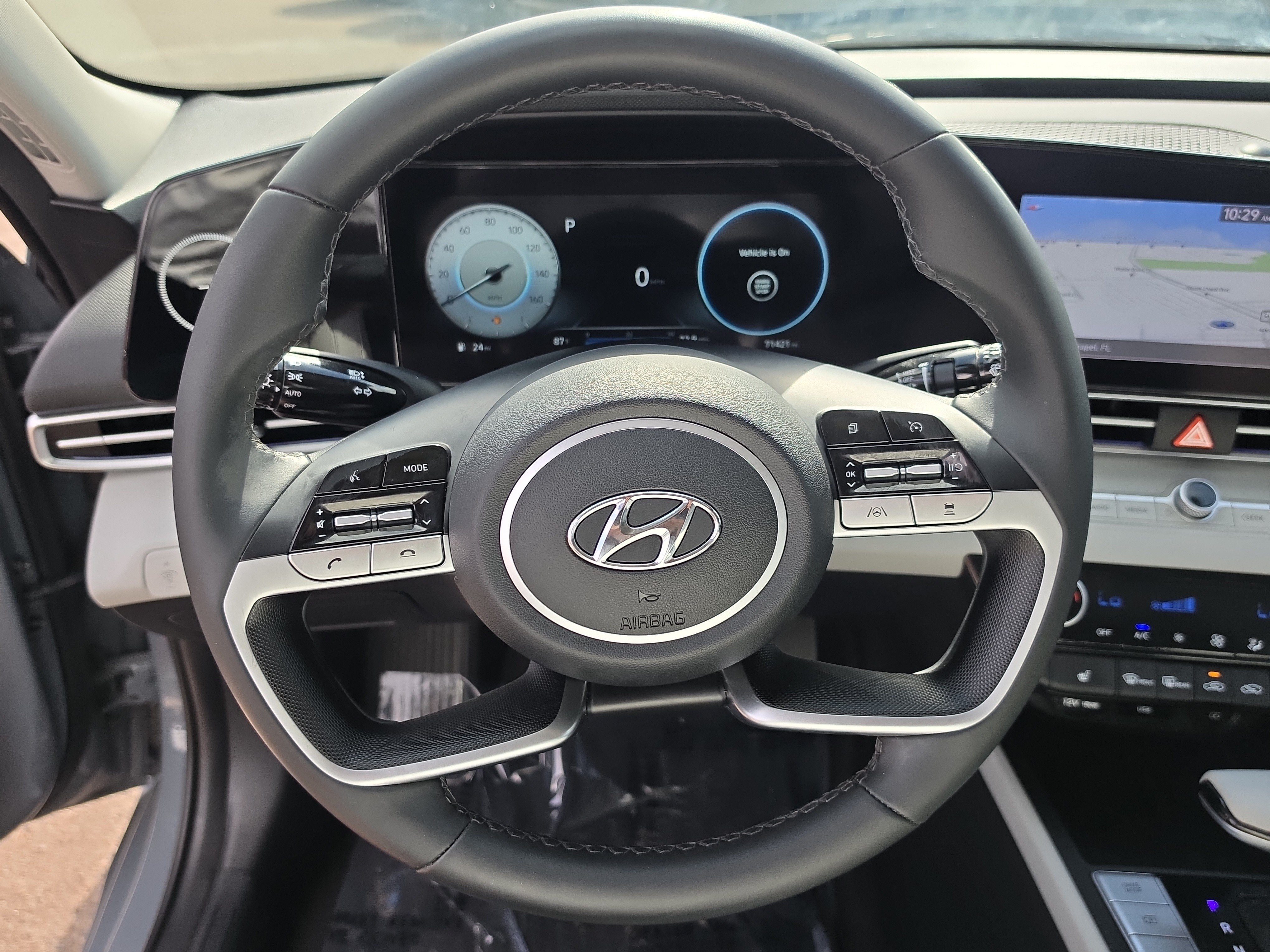 Used 2022 Hyundai Elantra Limited FWD image 28