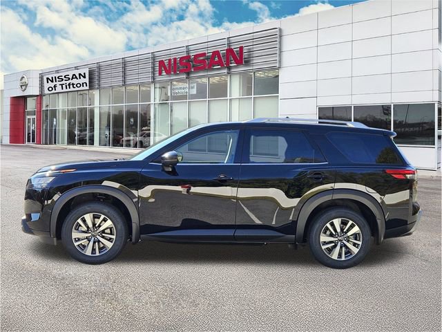 New 2025 Nissan Pathfinder SL w/ Black Appearance Package image 4