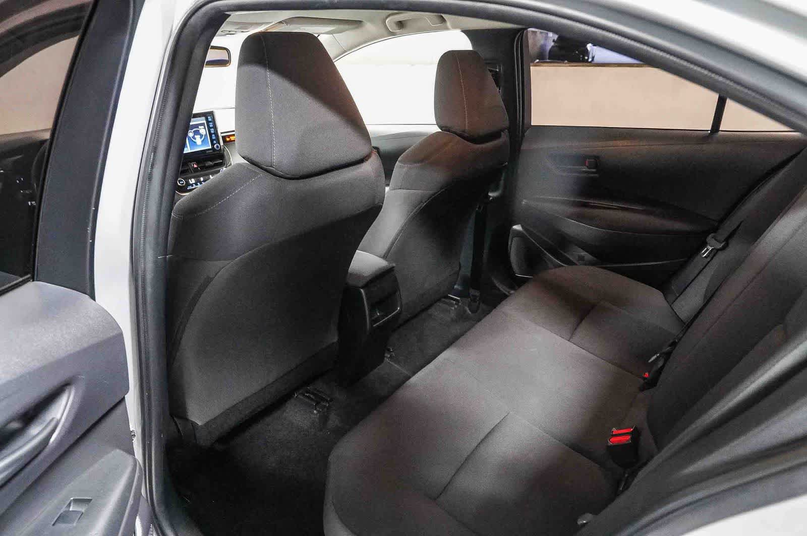 Certified 2022 Toyota Corolla LE FWD image 19