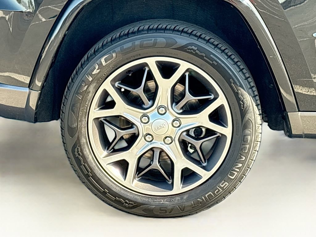 Used 2018 Jeep Grand Cherokee Limited RWD image 33