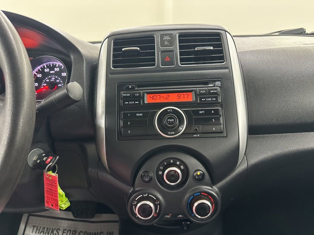 Used 2014 Nissan Versa SV image 36