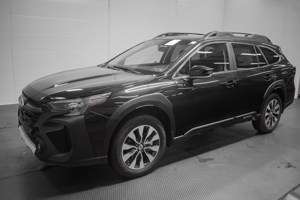 Used 2025 Subaru Outback Limited image 3