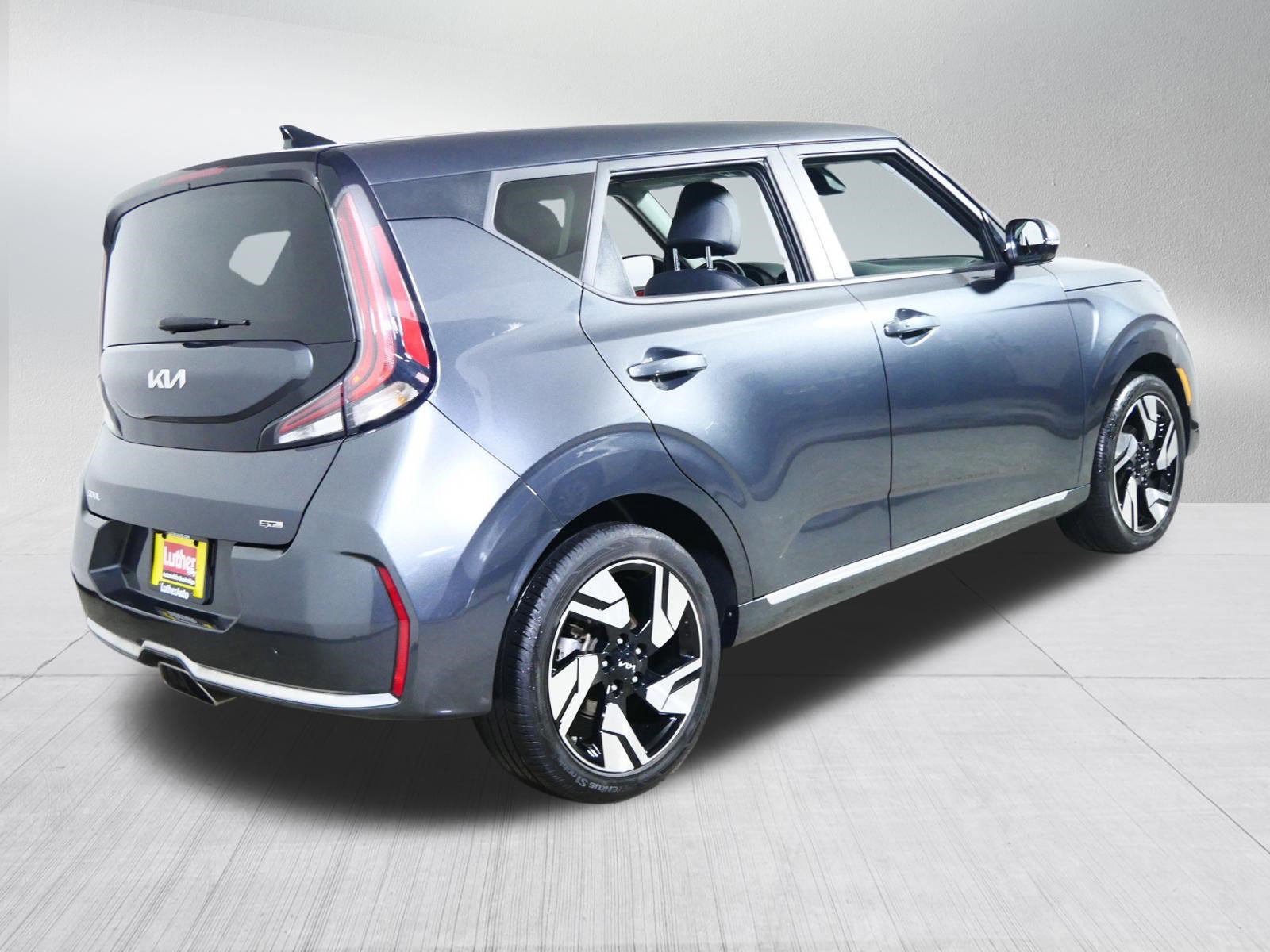 Used 2023 Kia Soul GT-Line FWD image 7