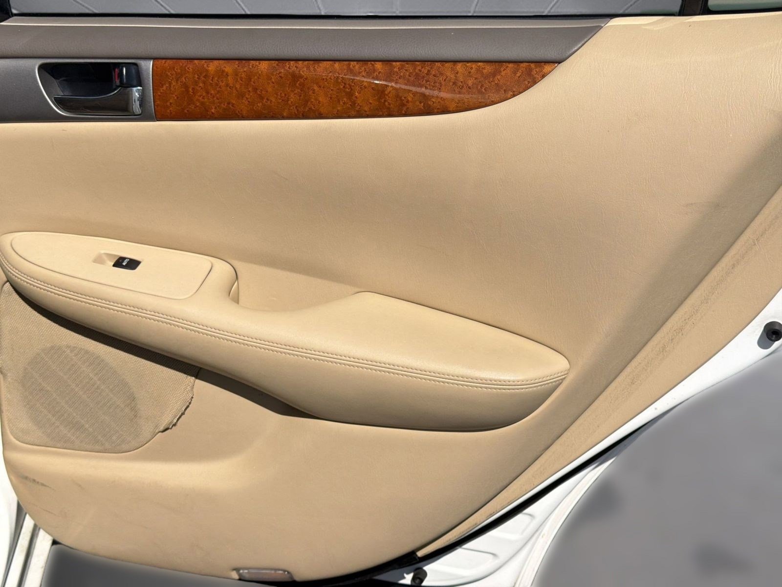 Used 2005 Lexus ES 330 image 23