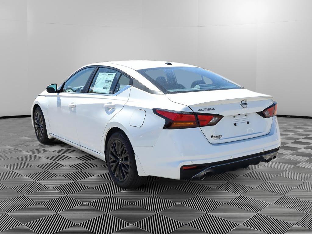 New 2026 Nissan Altima 2.5 SV FWD image 4