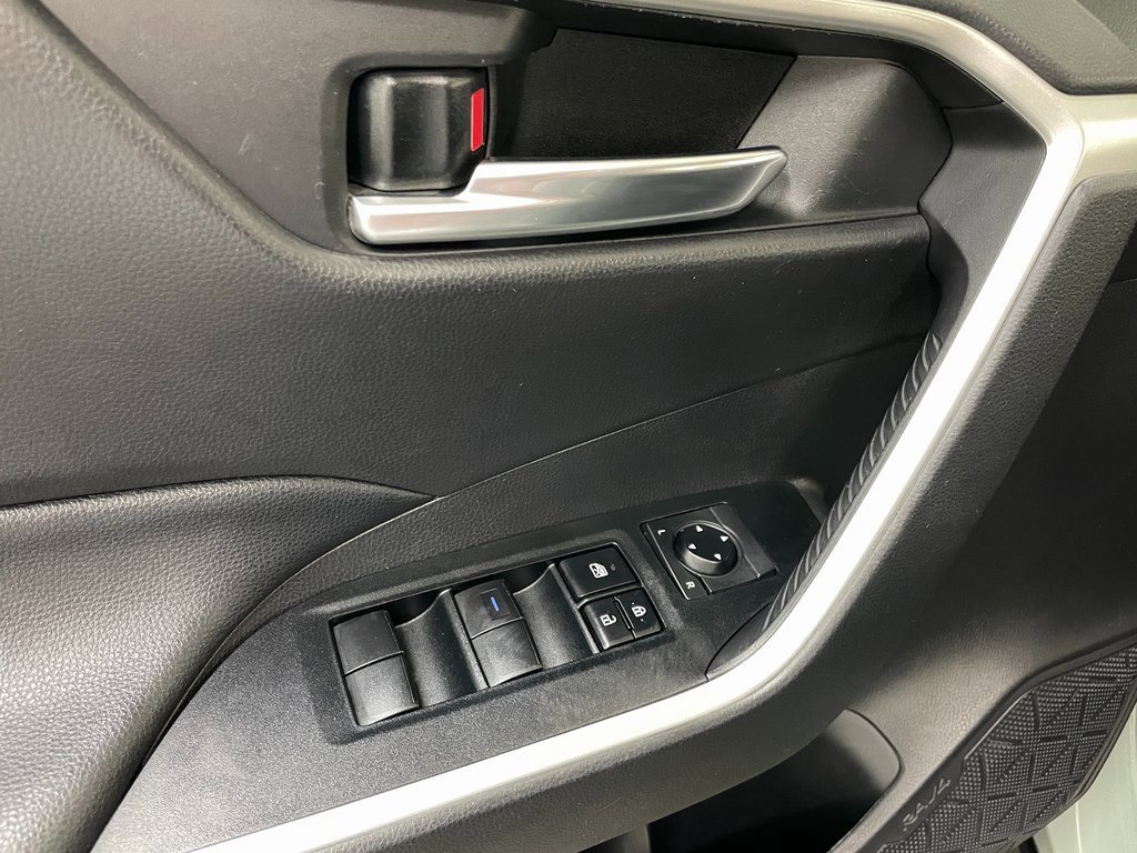 Used 2020 Toyota RAV4 XLE w/ All Weather Liner Package image 22