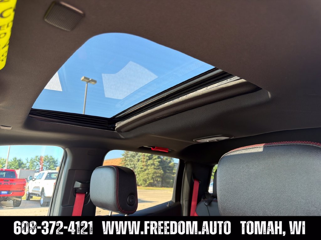 Used 2023 Chevrolet Colorado Z71 w/ Z71 Convenience Package 2 AWD/4WD image 21