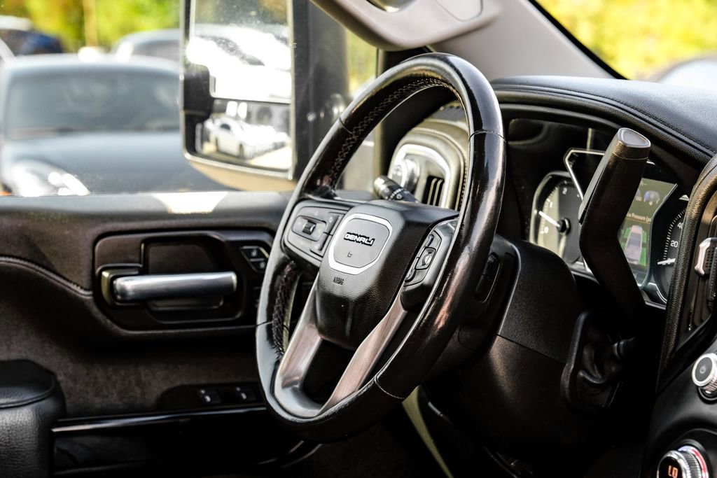 Used 2022 GMC Sierra 2500 Denali AWD/4WD image 9
