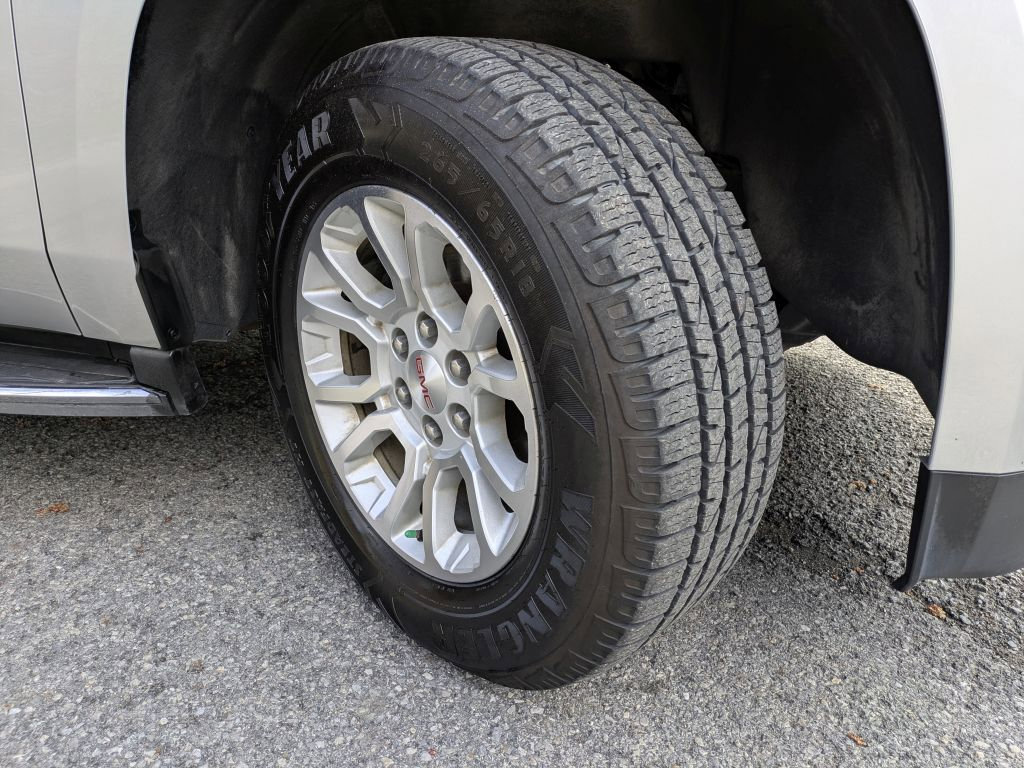 Used 2015 GMC Yukon XL SLE w/ Convenience Package image 39