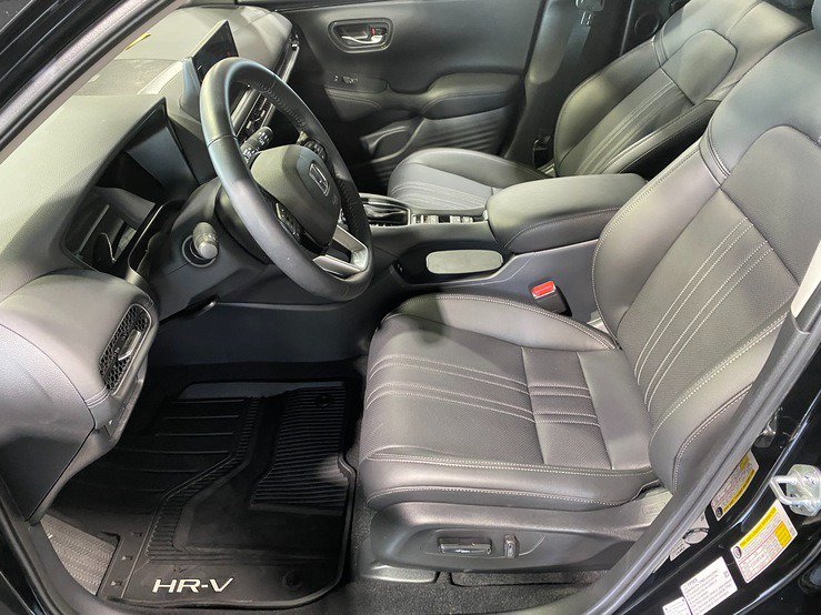 Used 2026 Honda HR-V EX-L image 12