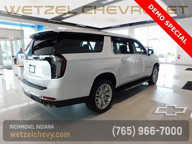 New 2025 Chevrolet Suburban Premier w/ Sun And Tow Package image 2