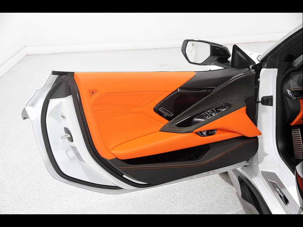 Used 2025 Chevrolet Corvette Z06 w/ Stealth Interior Trim Package RWD image 6