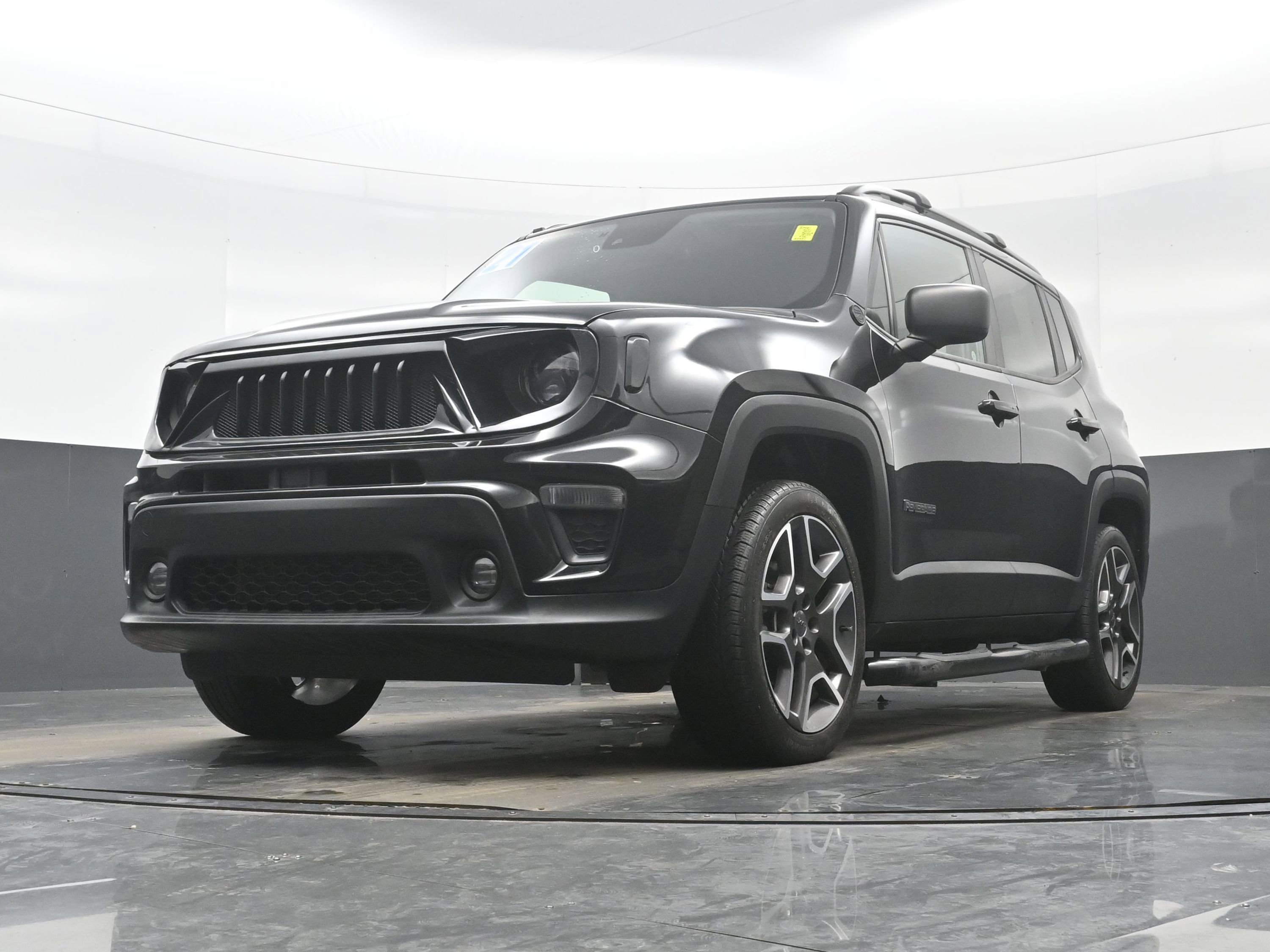 Used 2021 Jeep Renegade Sport image 23