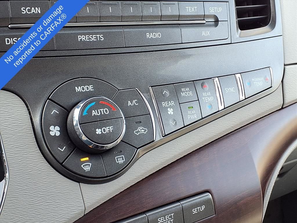 Used 2014 Toyota Sienna L image 23