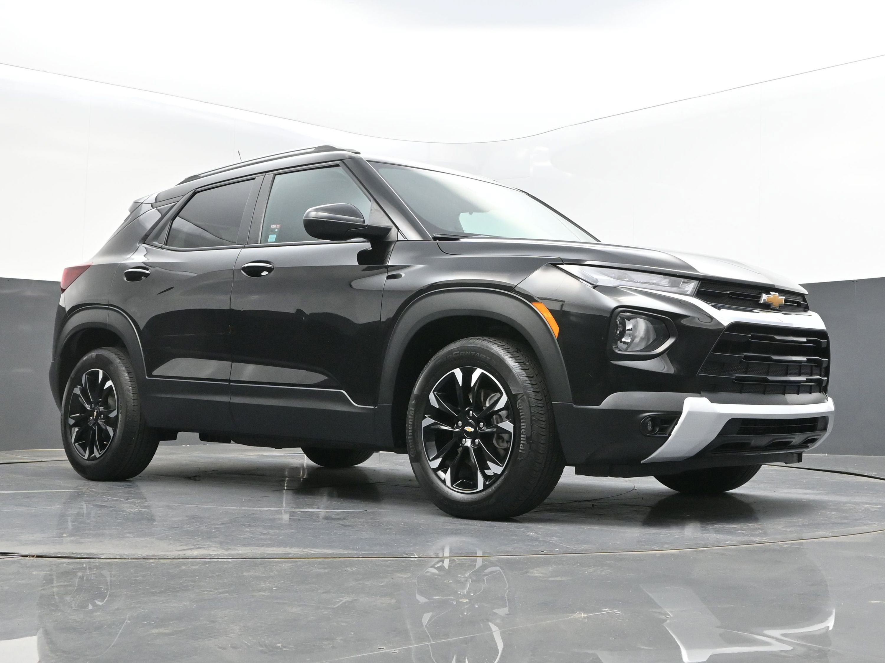 Certified 2023 Chevrolet TrailBlazer LT FWD image 35