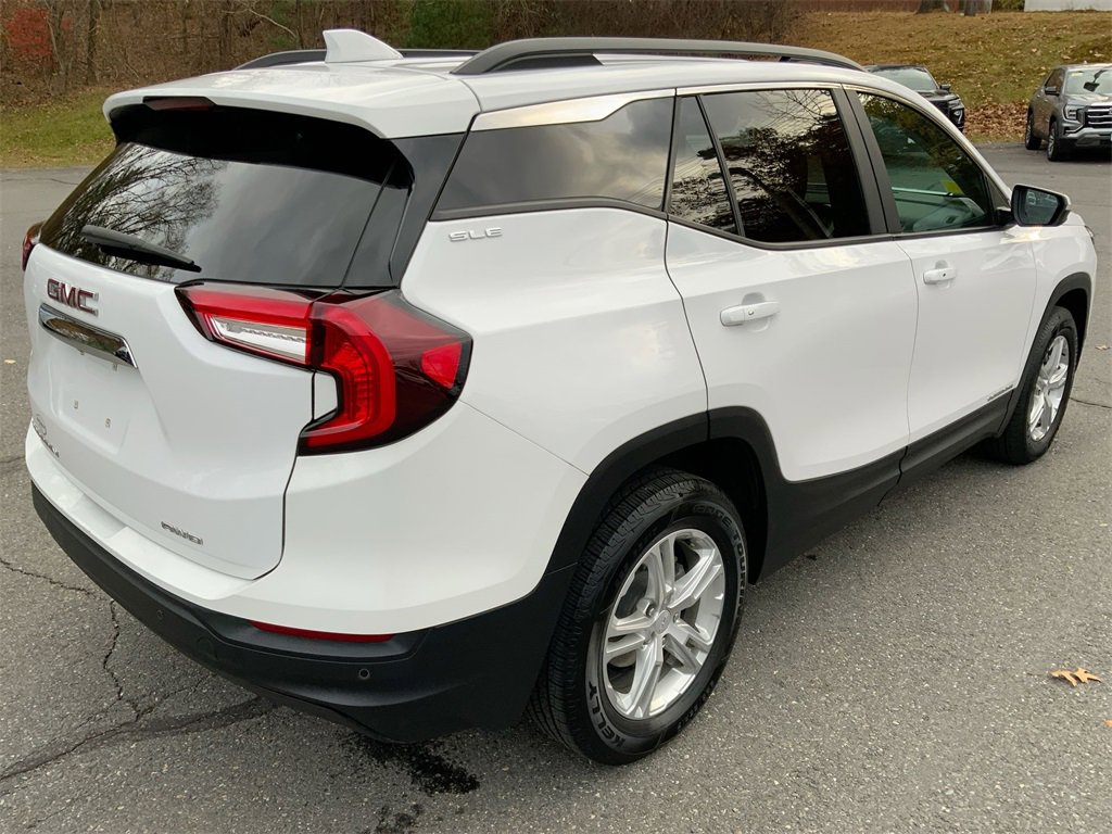 Used 2023 GMC Terrain SLE w/ Driver Convenience Package image 37