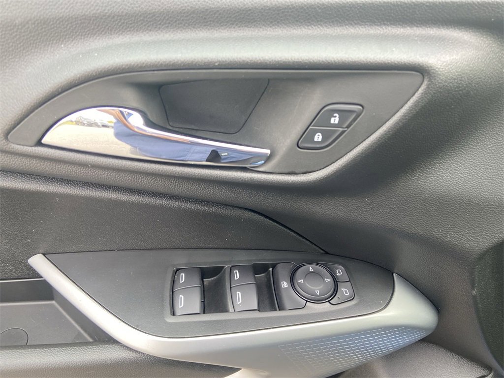 Certified 2024 Chevrolet Trax RS image 23