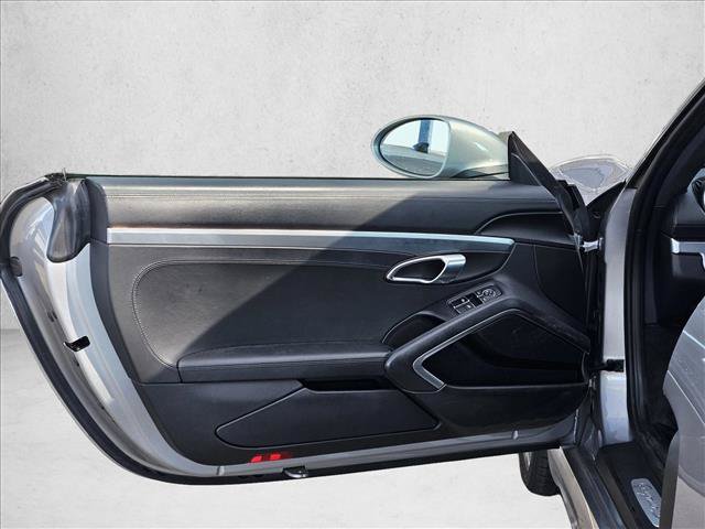 Used 2019 Porsche 718 Cayman S RWD image 11