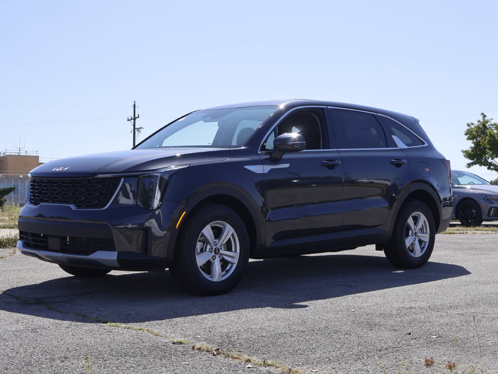 New 2026 Kia Sorento LX FWD image 3
