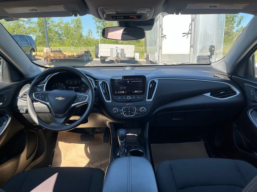 Certified 2025 Chevrolet Malibu LT FWD image 23