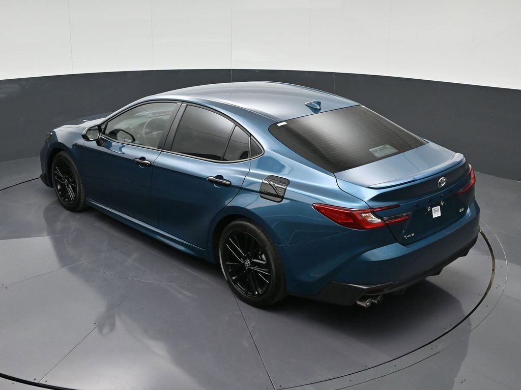 Used 2025 Toyota Camry SE w/ Convenience Package image 12