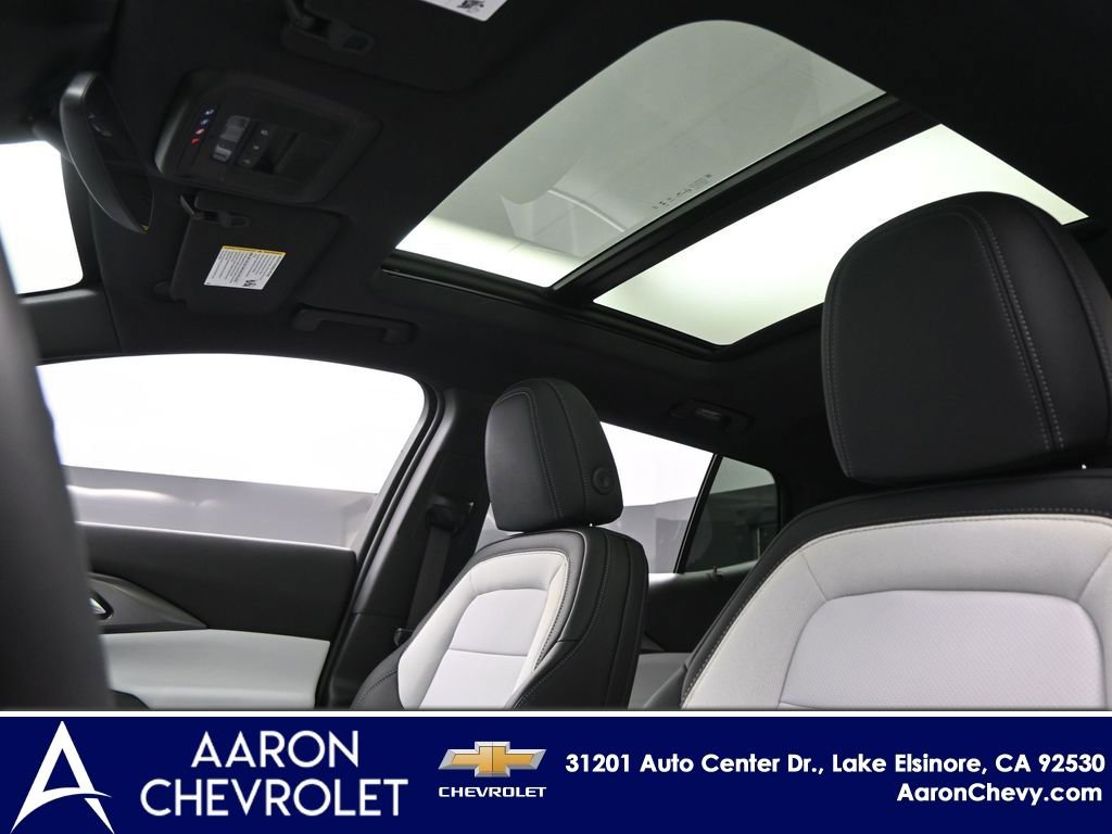 New 2026 Chevrolet Equinox EV LT image 44