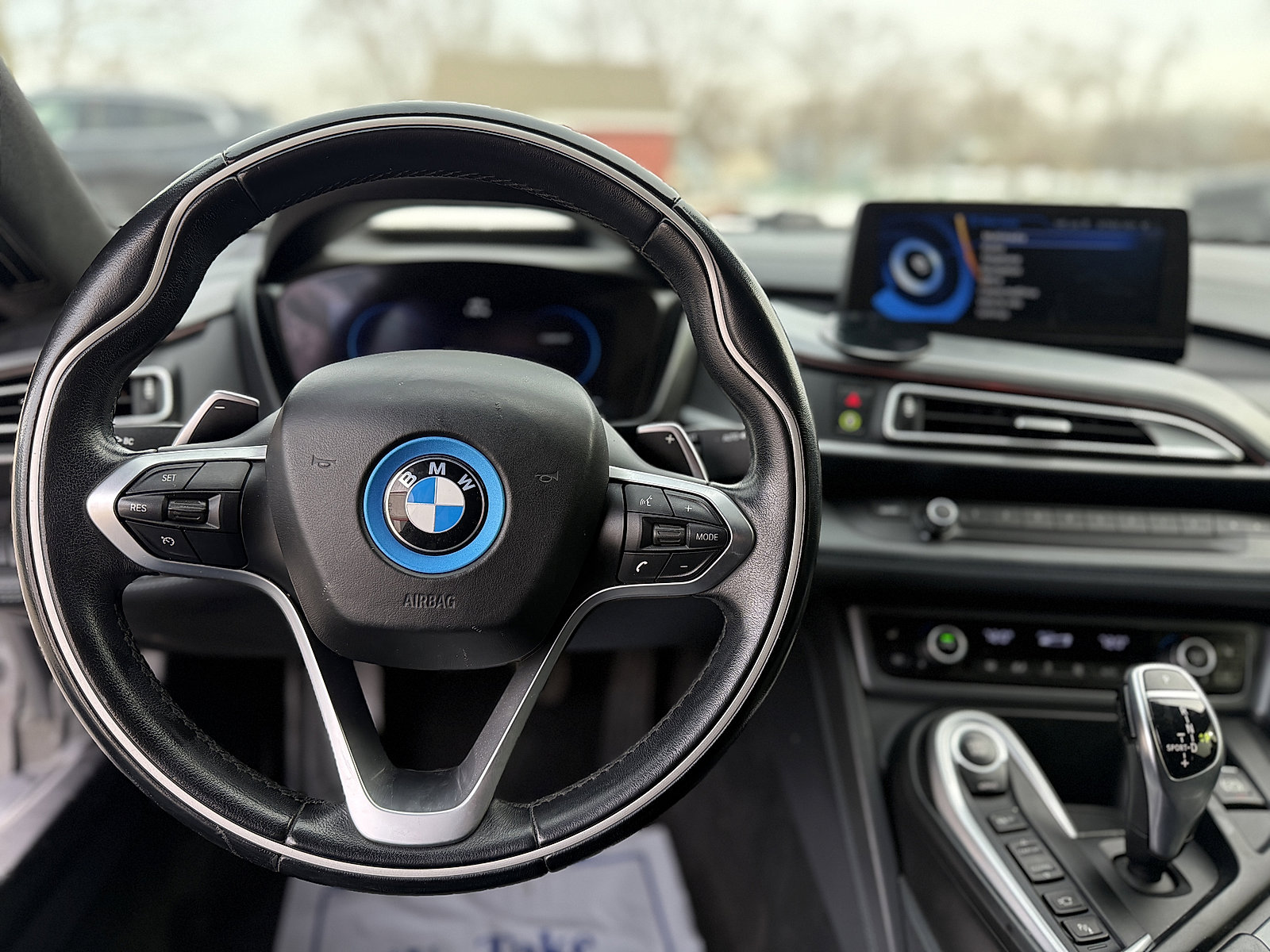 Used 2015 BMW i8 image 22