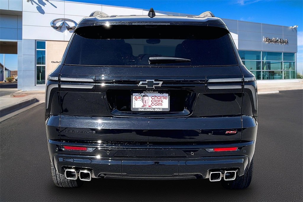 Used 2024 Chevrolet Traverse RS image 4