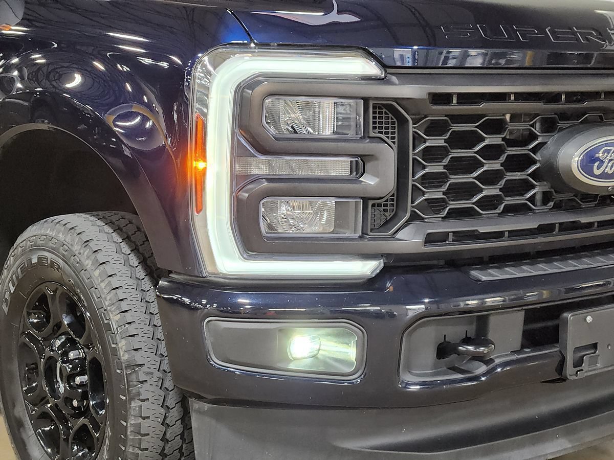 Used 2024 Ford F250 XL w/ STX Appearance Package AWD/4WD image 13