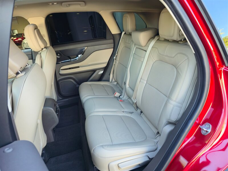 Used 2020 Lincoln Corsair Reserve w/ Equipment Group 201A FWD image 27