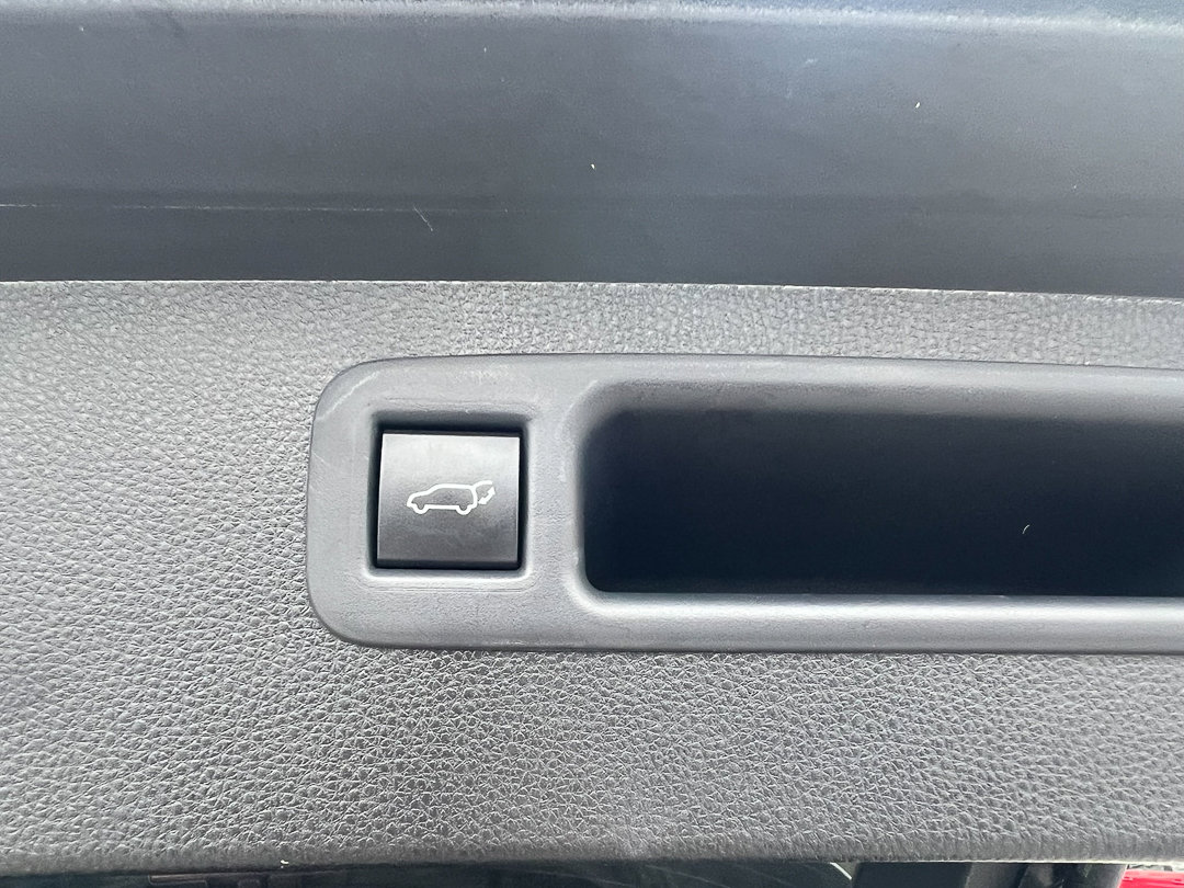 Used 2022 Toyota Highlander XSE image 8