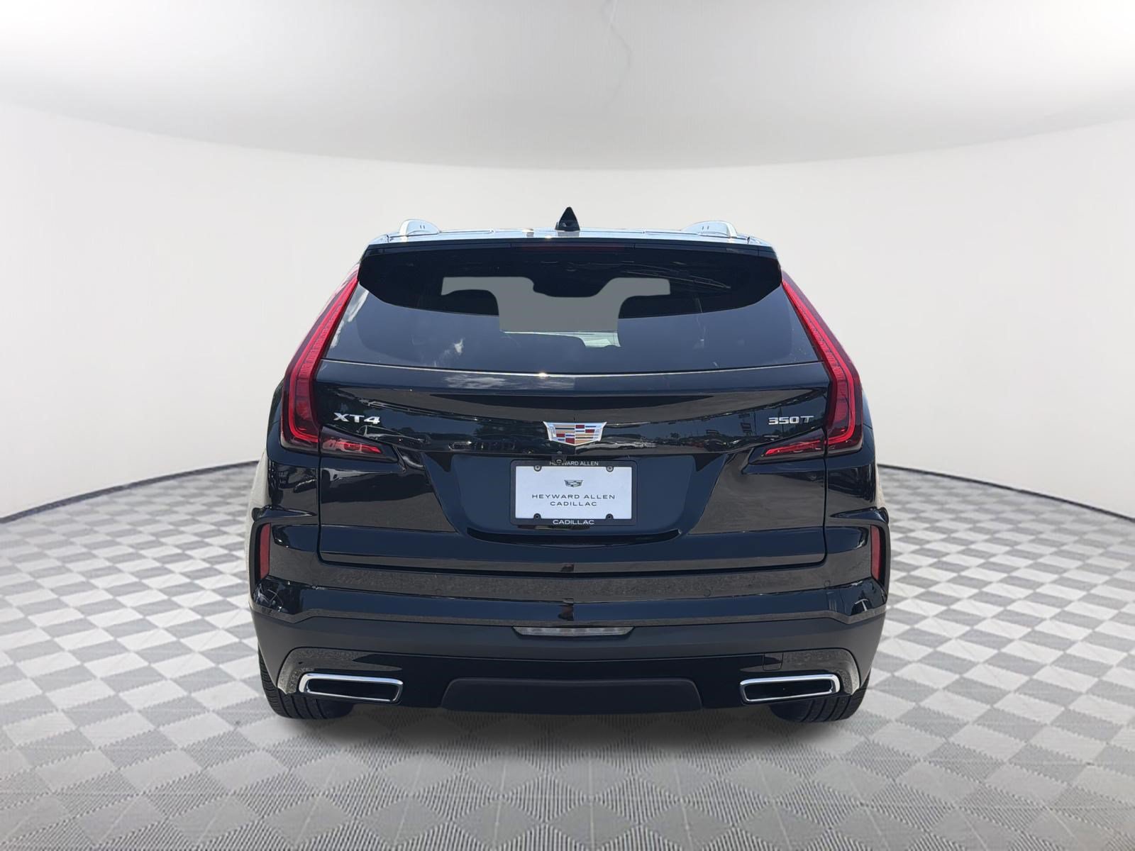 Used 2025 Cadillac XT4 Premium Luxury FWD image 5