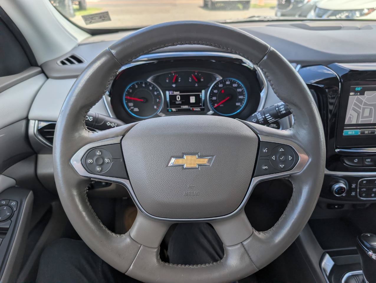 Used 2018 Chevrolet Traverse LT FWD image 19