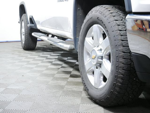 Used 2022 Chevrolet Silverado 3500 LTZ AWD/4WD image 7