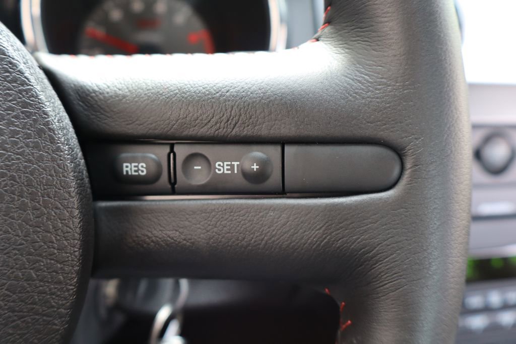 Used 2007 Ford Mustang Shelby GT500 RWD image 24