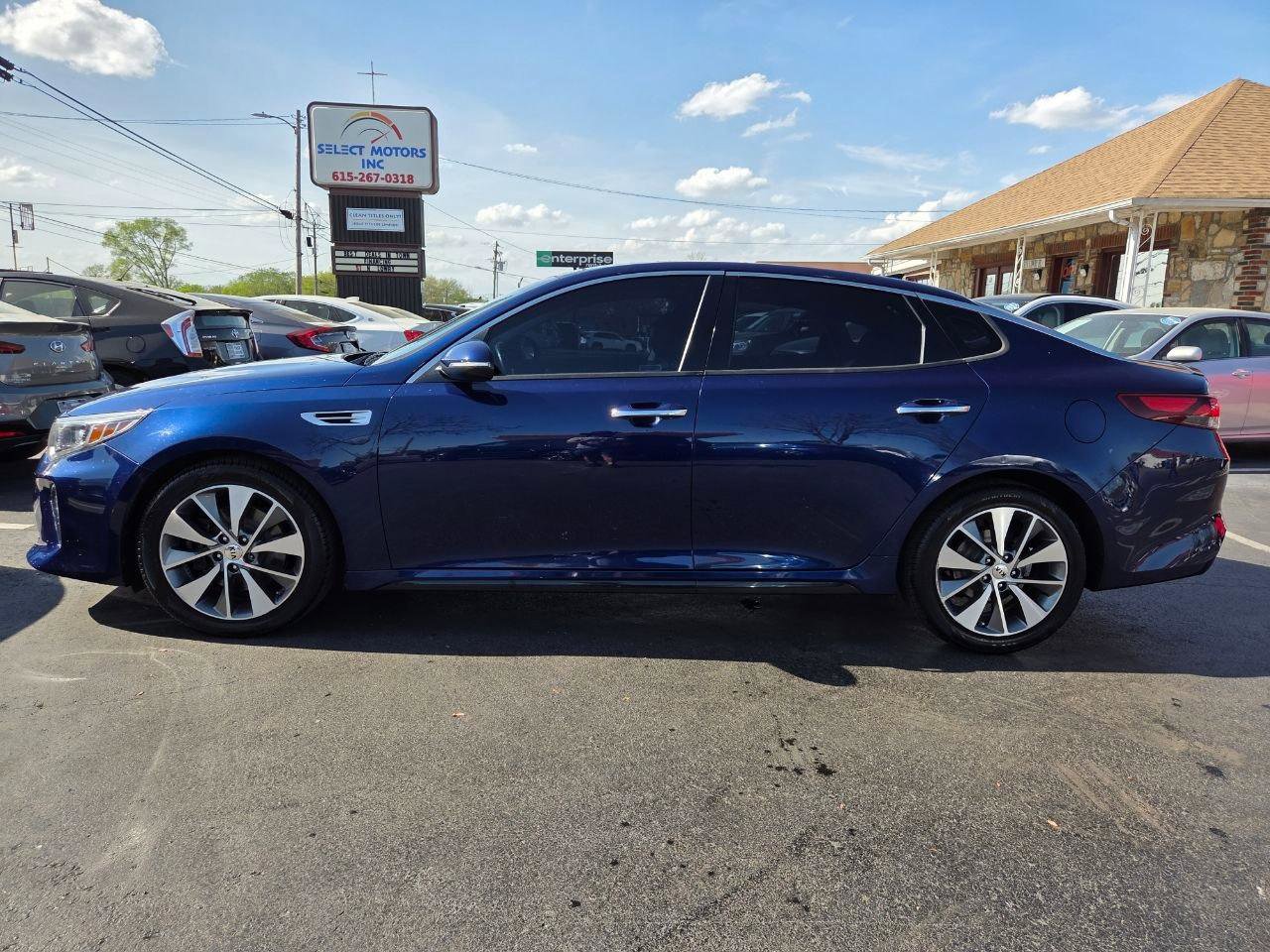 Used 2018 Kia Optima S w/ Pano Sport Package FWD image 3