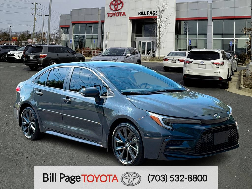 Used 2025 Toyota Corolla SE FWD image 1