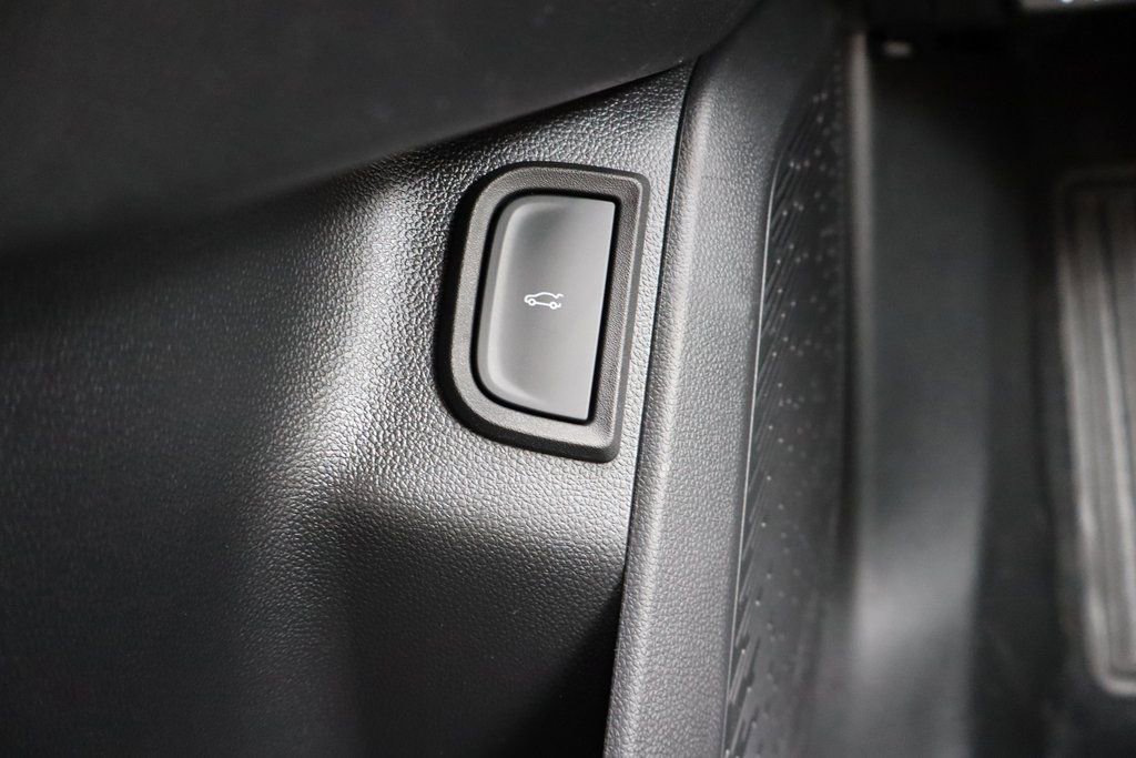 New 2026 Chevrolet Equinox LT w/ Convenience Package II image 16