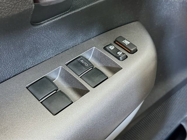 Used 2010 Toyota Tundra 4x4 Double Cab image 7