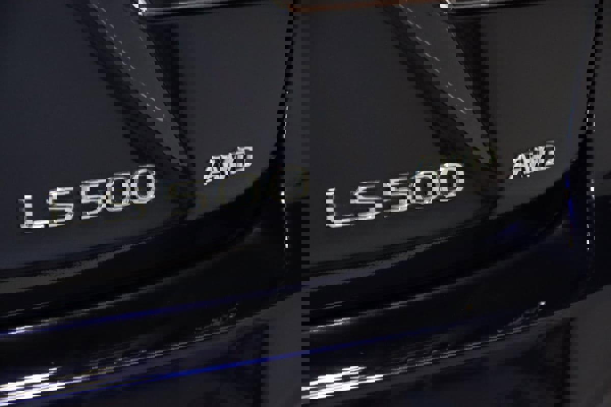 Used 2019 Lexus LS 500 AWD image 13