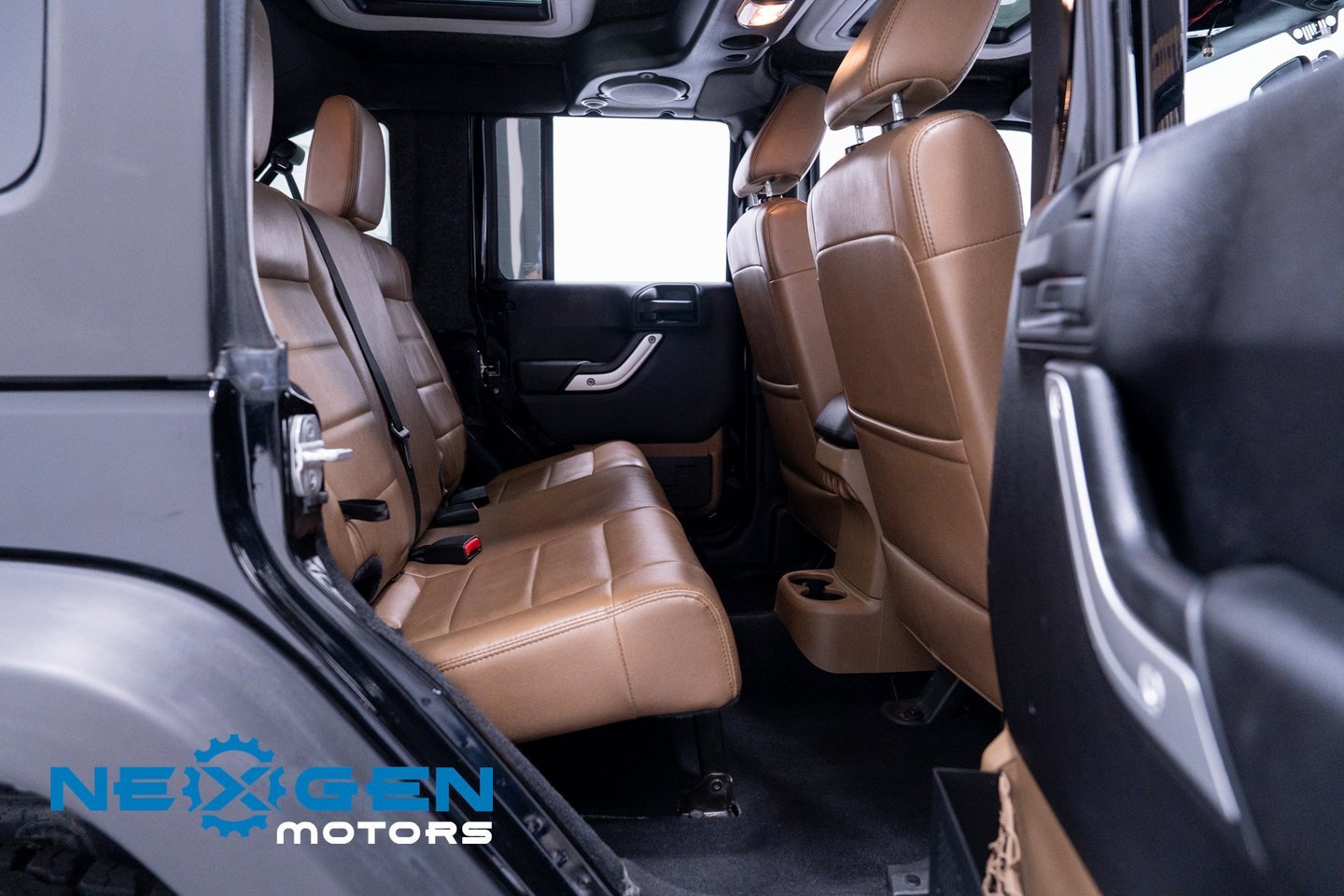 Used 2011 Jeep Wrangler Unlimited Rubicon image 52