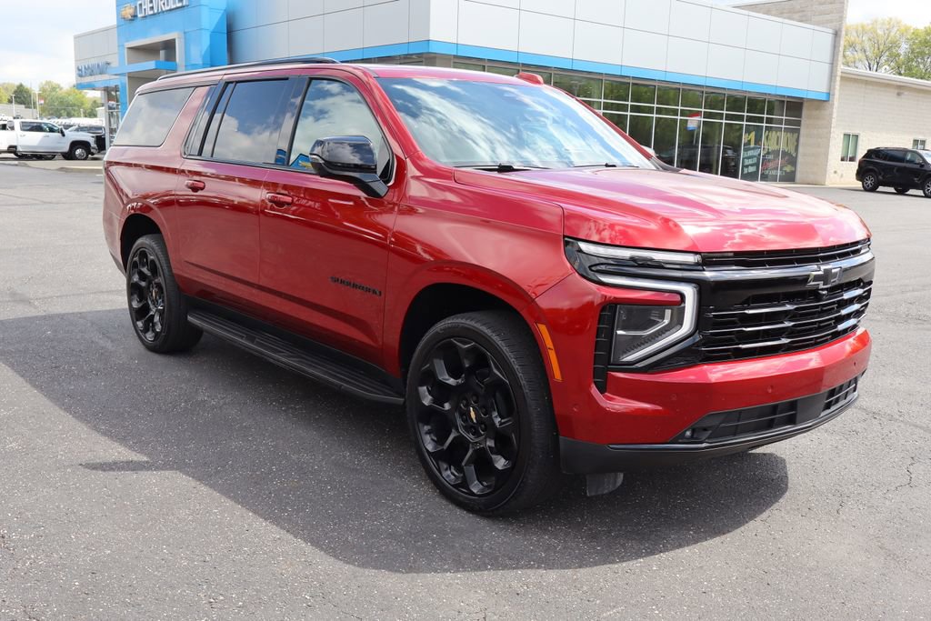 New 2026 Chevrolet Suburban RST AWD/4WD image 2