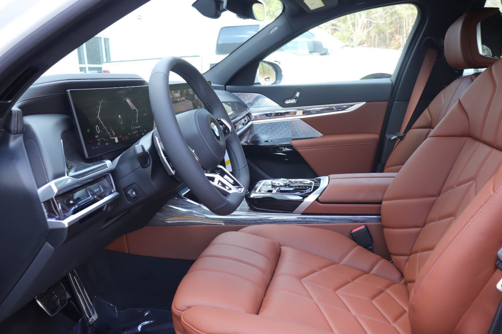 Used 2026 BMW 760i xDrive w/ Executive Package AWD/4WD image 11