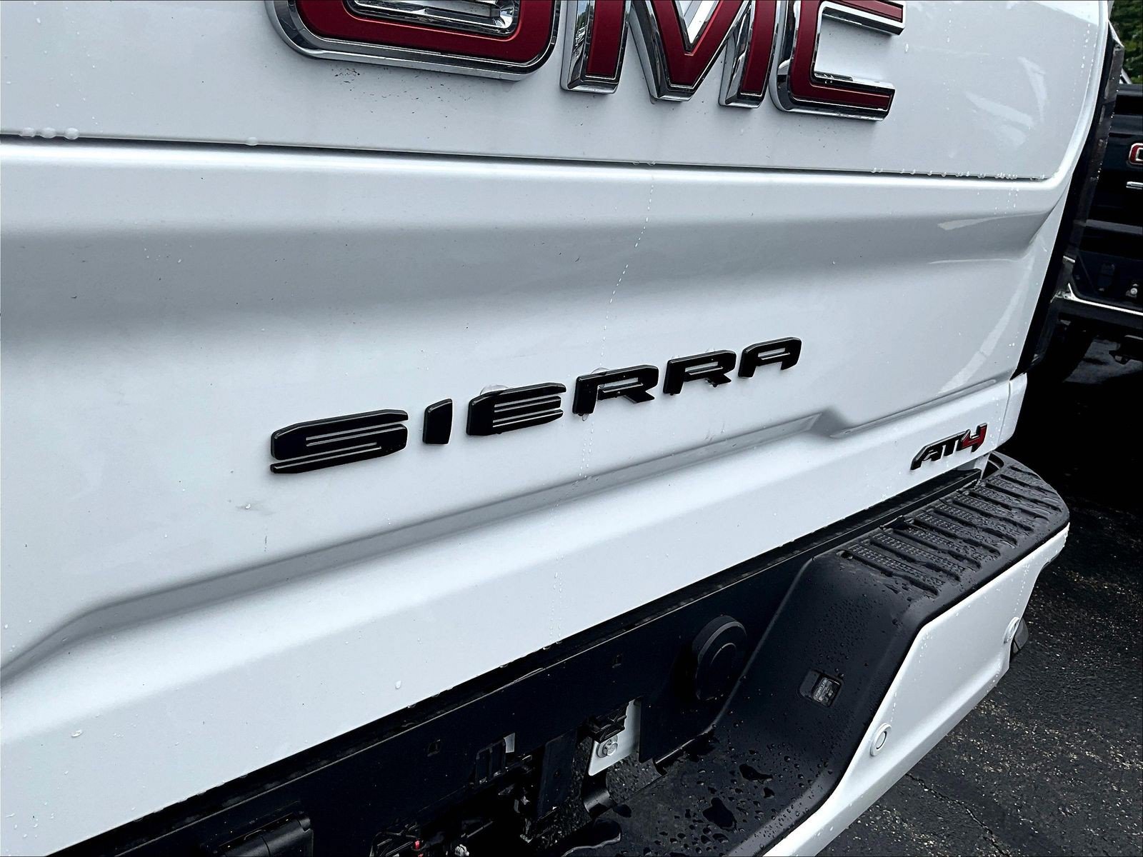 New 2026 GMC Sierra 2500 AT4 w/ AT4 Premium Plus Package AWD/4WD image 14