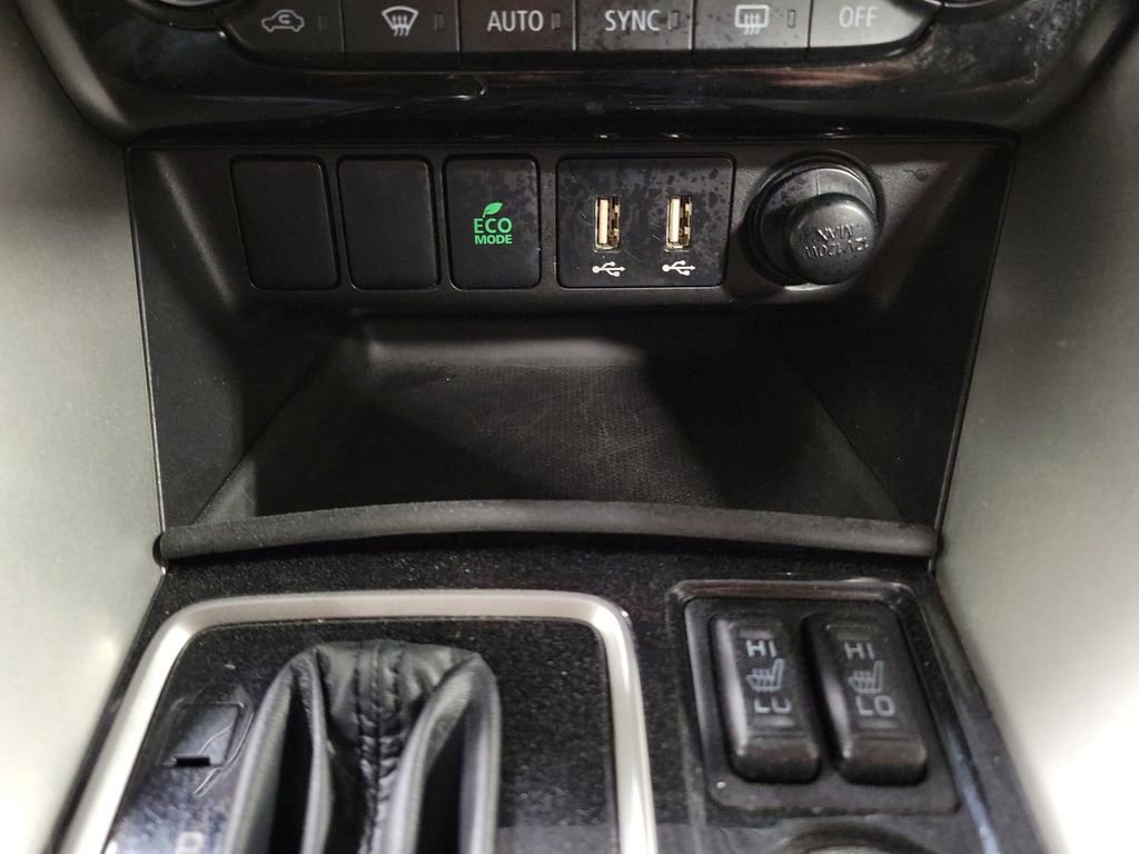 Used 2024 Mitsubishi Eclipse Cross SE image 16