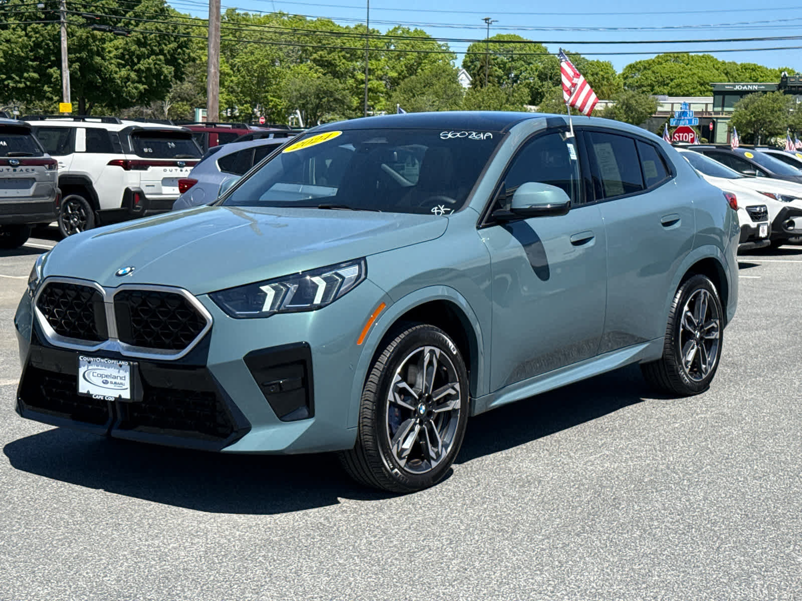 Used 2024 BMW X2 xDrive28i w/ M Sport Package AWD/4WD image 3