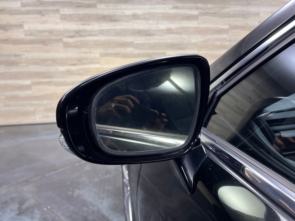 Used 2017 Lexus LS 460 w/ Comfort Package RWD image 35