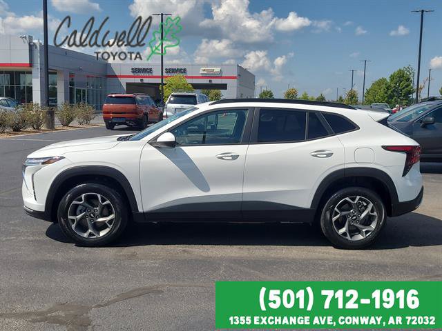 Used 2024 Chevrolet Trax LT w/ Driver Confidence Package FWD image 8