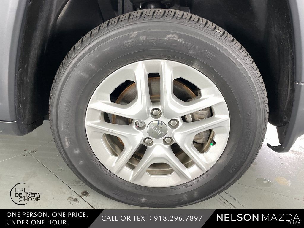 Used 2019 Jeep Compass Sport image 13