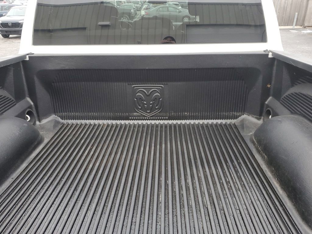 Used 2017 RAM 1500 Express w/ Express Value Package image 11